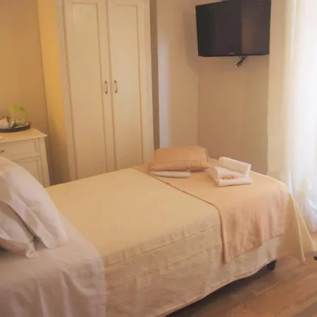 Hotel In 3*