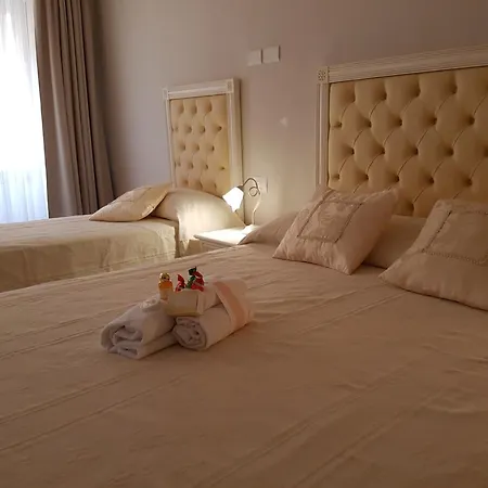 In Hotel 3*