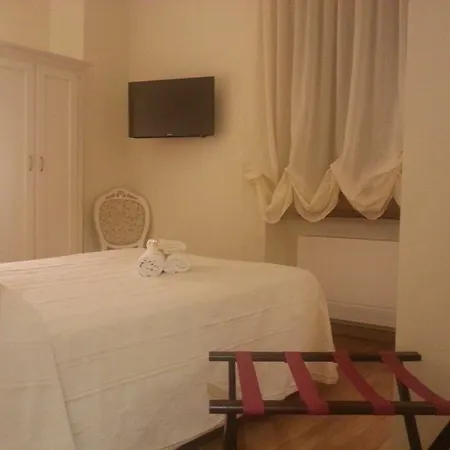 Hotel In 3*