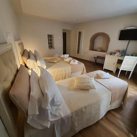 In Superior Hotel Volterra