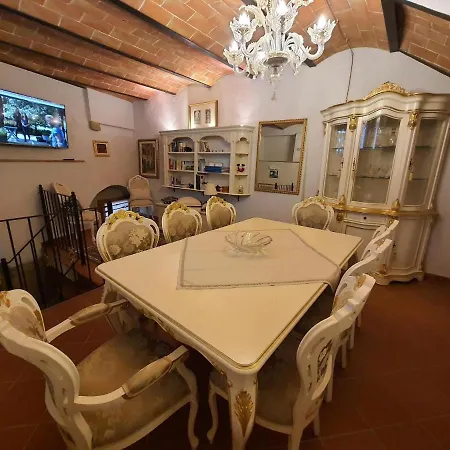 In Superior Hotel Volterra