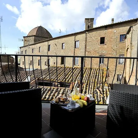 In Superior Hotel Volterra