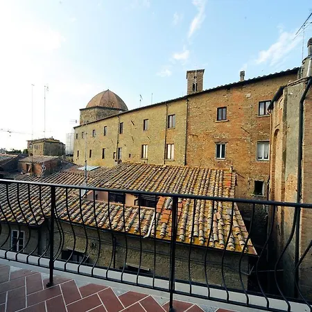 In Superior Hotel Volterra